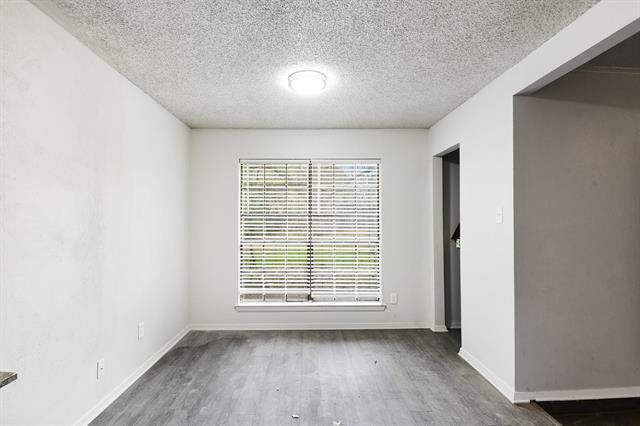 Building Photo - 2705 Warren Ln