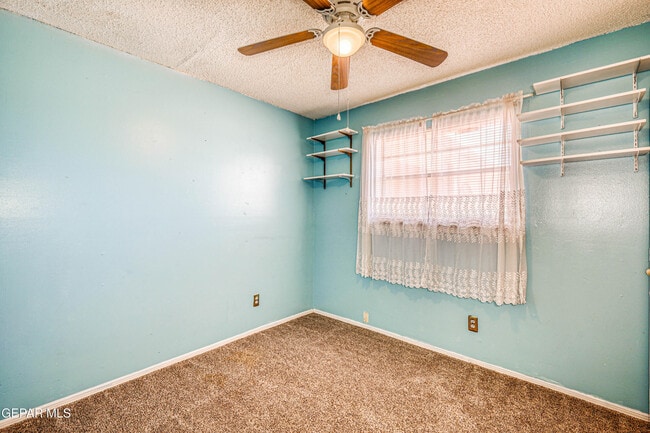Building Photo - 3008 Gaston Dr