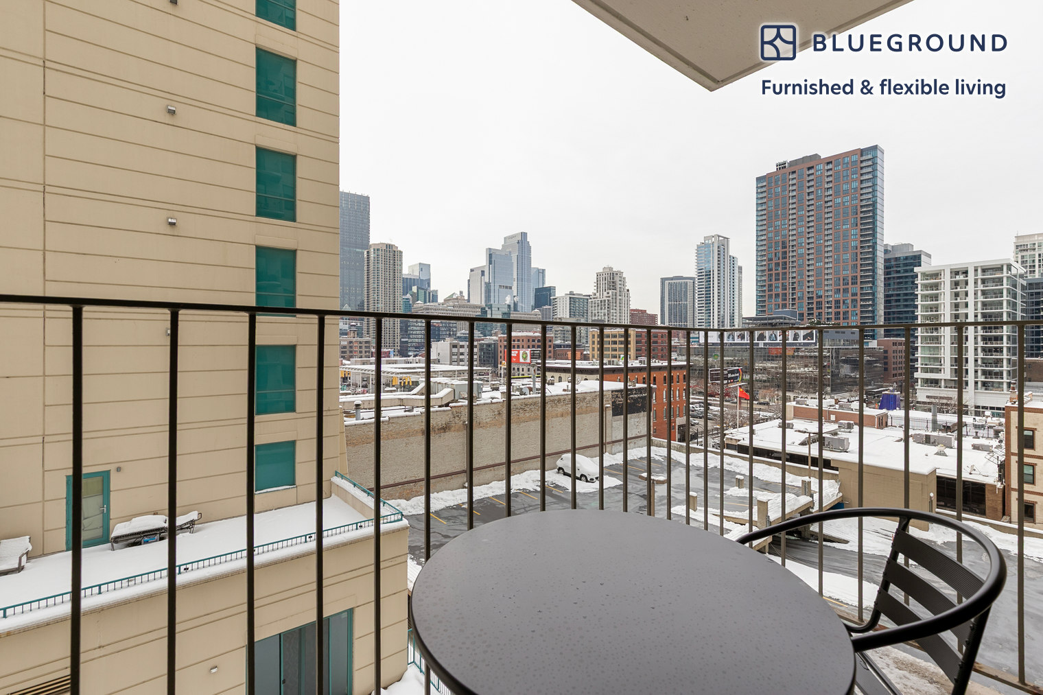 Building Photo - 77 W Huron St