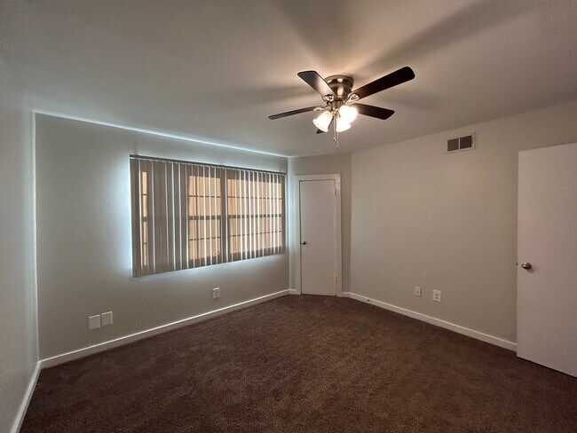 Building Photo - 3629 N MacGregor Way