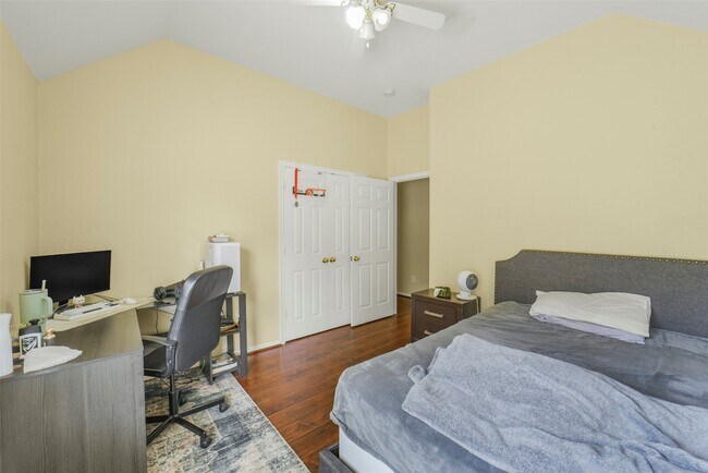 Building Photo - 22554 Bristolwood Ct