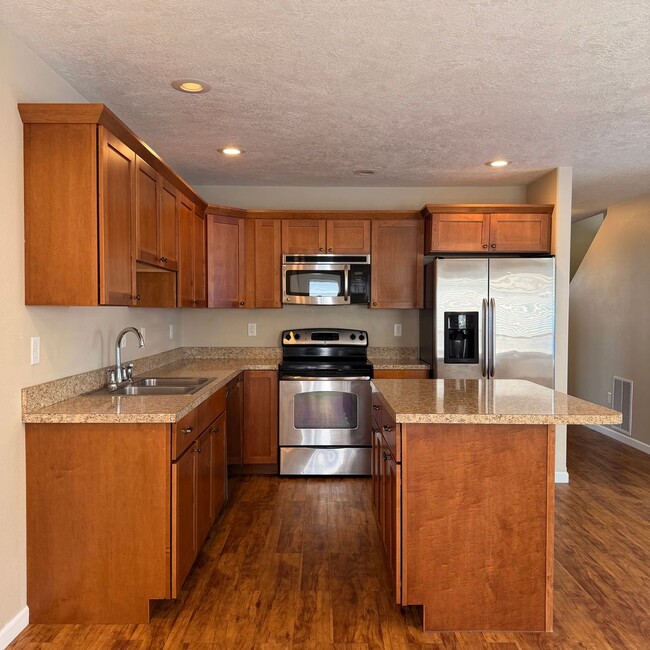 Building Photo - 708 3rd St NW
