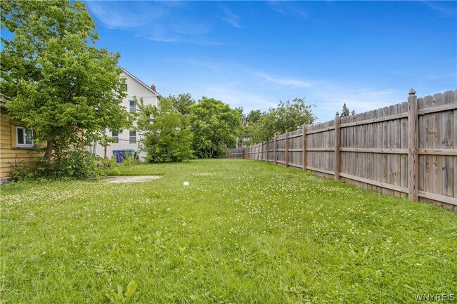 Building Photo - 509 Hinman Ave