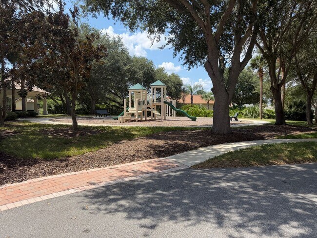 Building Photo - 613 Casa Fuerta Ln