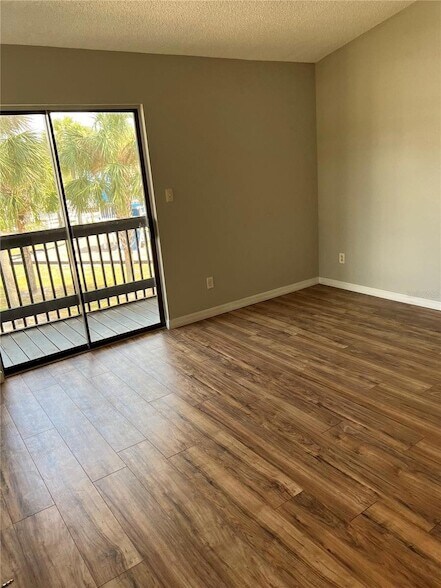 Building Photo - 3740 Idlebrook Cir