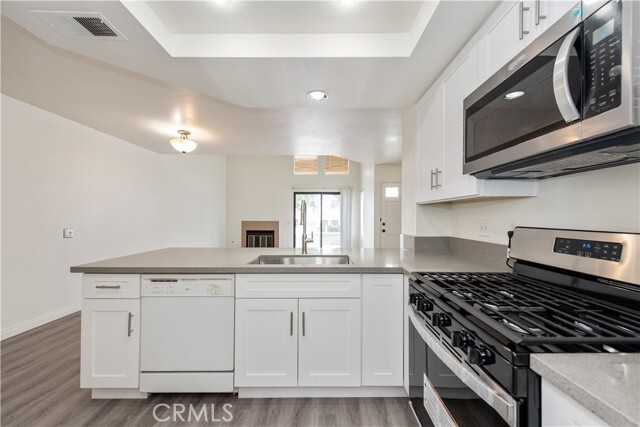 Building Photo - 75 Briarglen