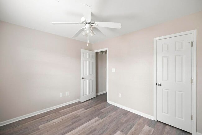 Building Photo - 104 Cello Ln