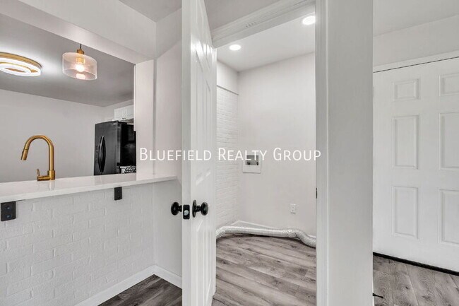 Building Photo - 603 Creighton Dr