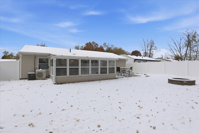 Building Photo - Charming 3-Bedroom Ranch in a Convenient Location!