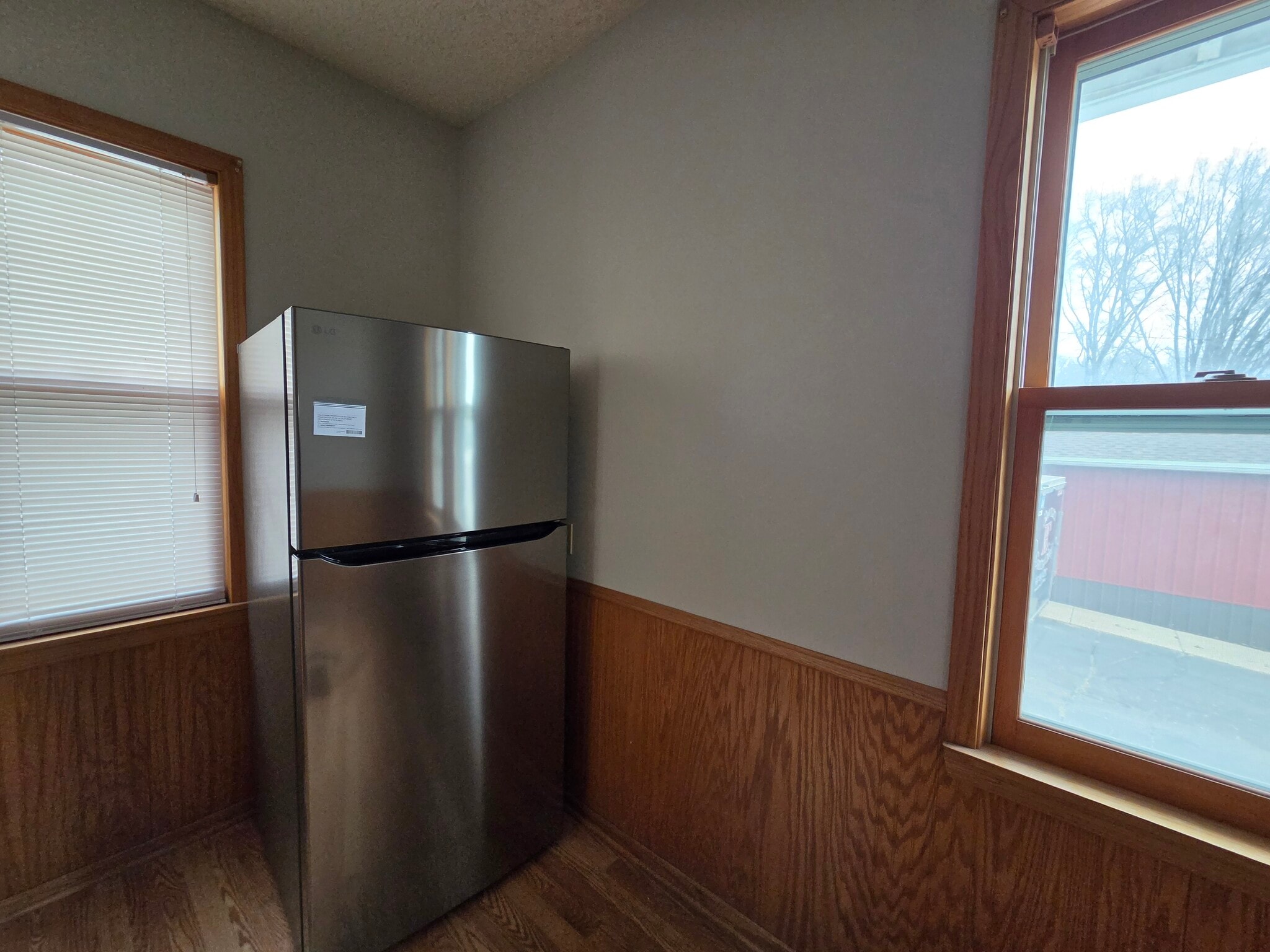 Building Photo - 709 Marshall St