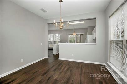 Building Photo - 2029 Chinabrook Ct