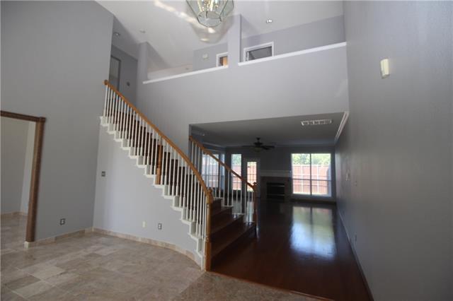 Building Photo - 3845 Gillespie Dr