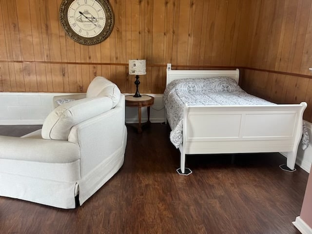 Lovely new queen size bed/mattress - 5755 US Highway 17 N