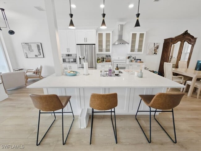 Building Photo - 6876 Redbay Park Rd