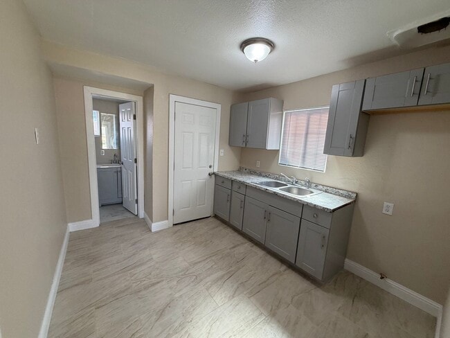 Building Photo - Updated w/wrap around Porch!