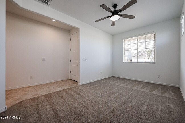 Building Photo - 8907 W Colter St