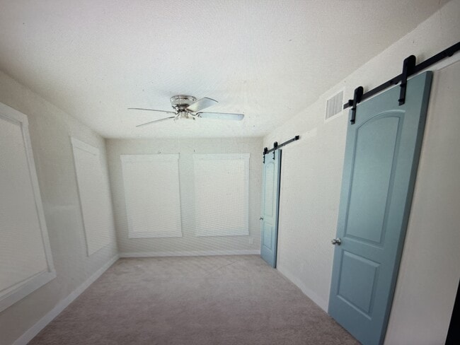 Building Photo - 226 Venice St