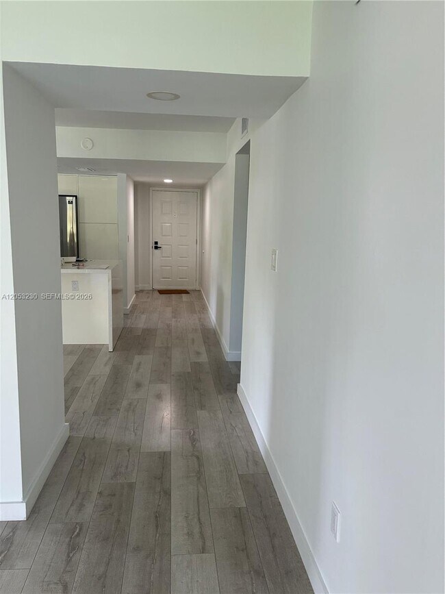 Building Photo - 16141 Blatt Blvd