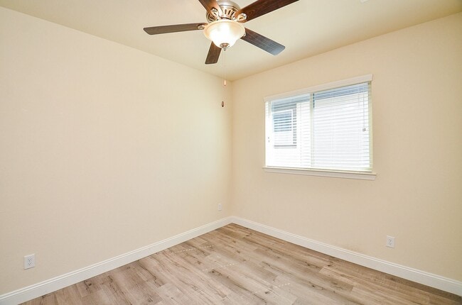 Building Photo - 10709 Madden Oaks Pl