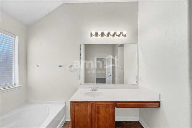 Building Photo - 12232 Lamington Dr