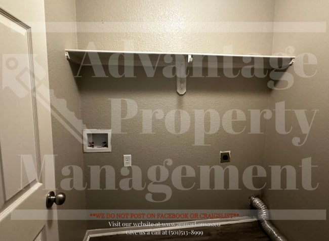 Building Photo - 3010 Alderwood Dr