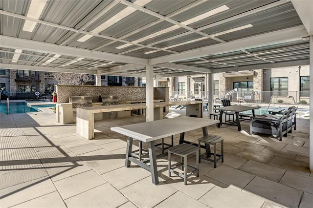 Building Photo - 2700 Old Denton Rd