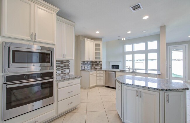 Building Photo - 27911 Seger Bnd Trl