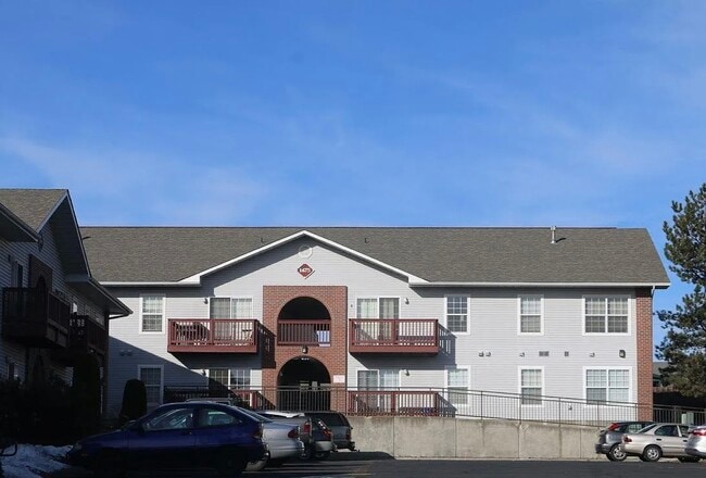 Building Photo - 1475 Northwood Dr