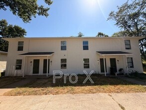 Building Photo - 504 N Betty Jo Dr