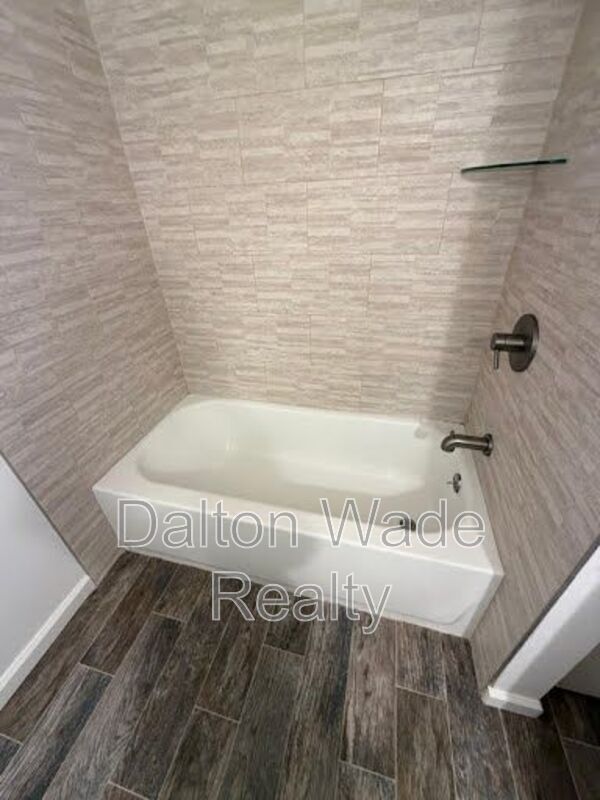 Building Photo - 1517 Chateaux De Ville Ct