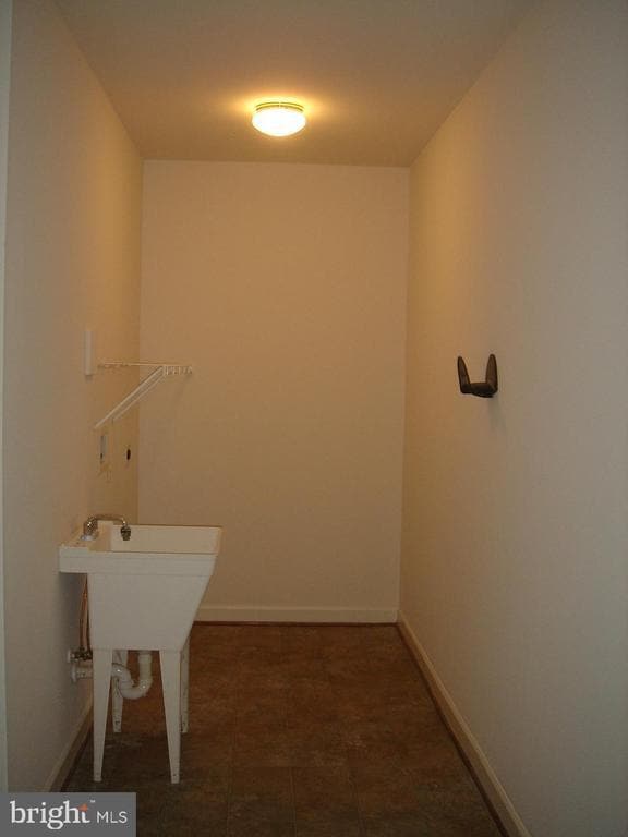 Building Photo - 11017 Baldwin Dr