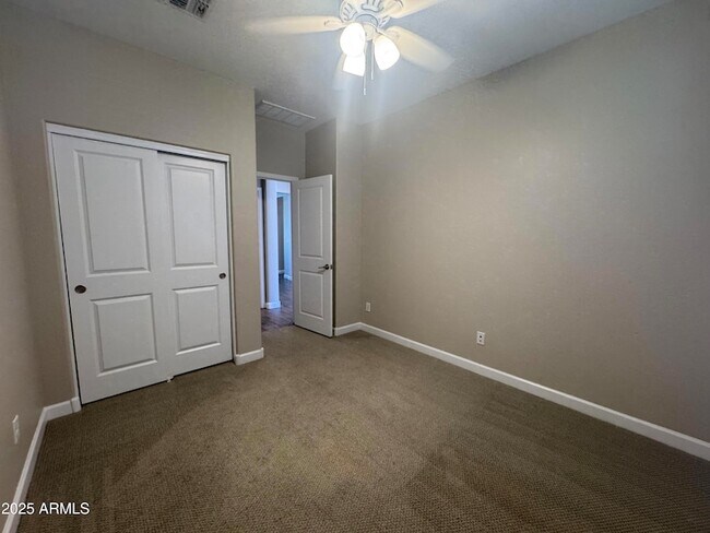 Building Photo - 55 N 197th Dr