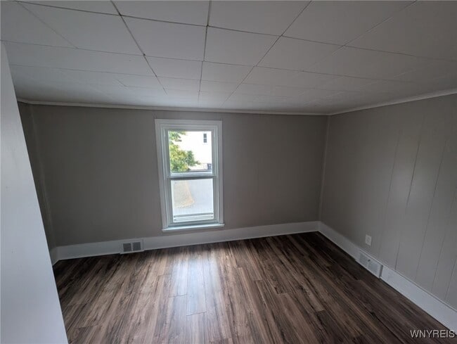 Building Photo - 335 Ellicott St