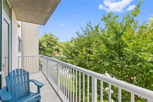 Building Photo - 1600 Barton Springs Rd