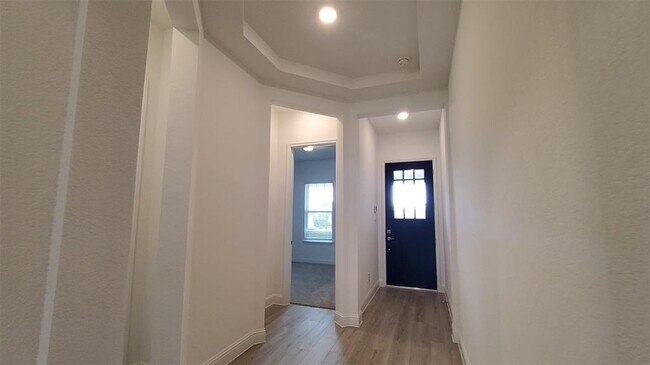 Building Photo - 2331 Birch View Ln