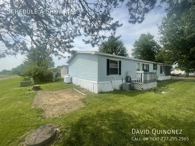 Building Photo - 701 Mill St