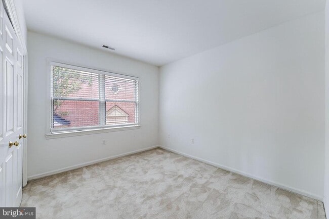 Building Photo - 1443 Hampton Hill Cir