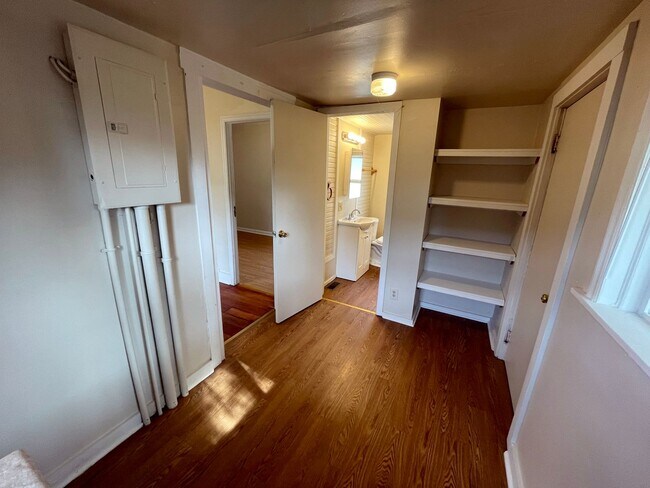 Building Photo - Cozy Kenton Home with Fenced Yard, Shed