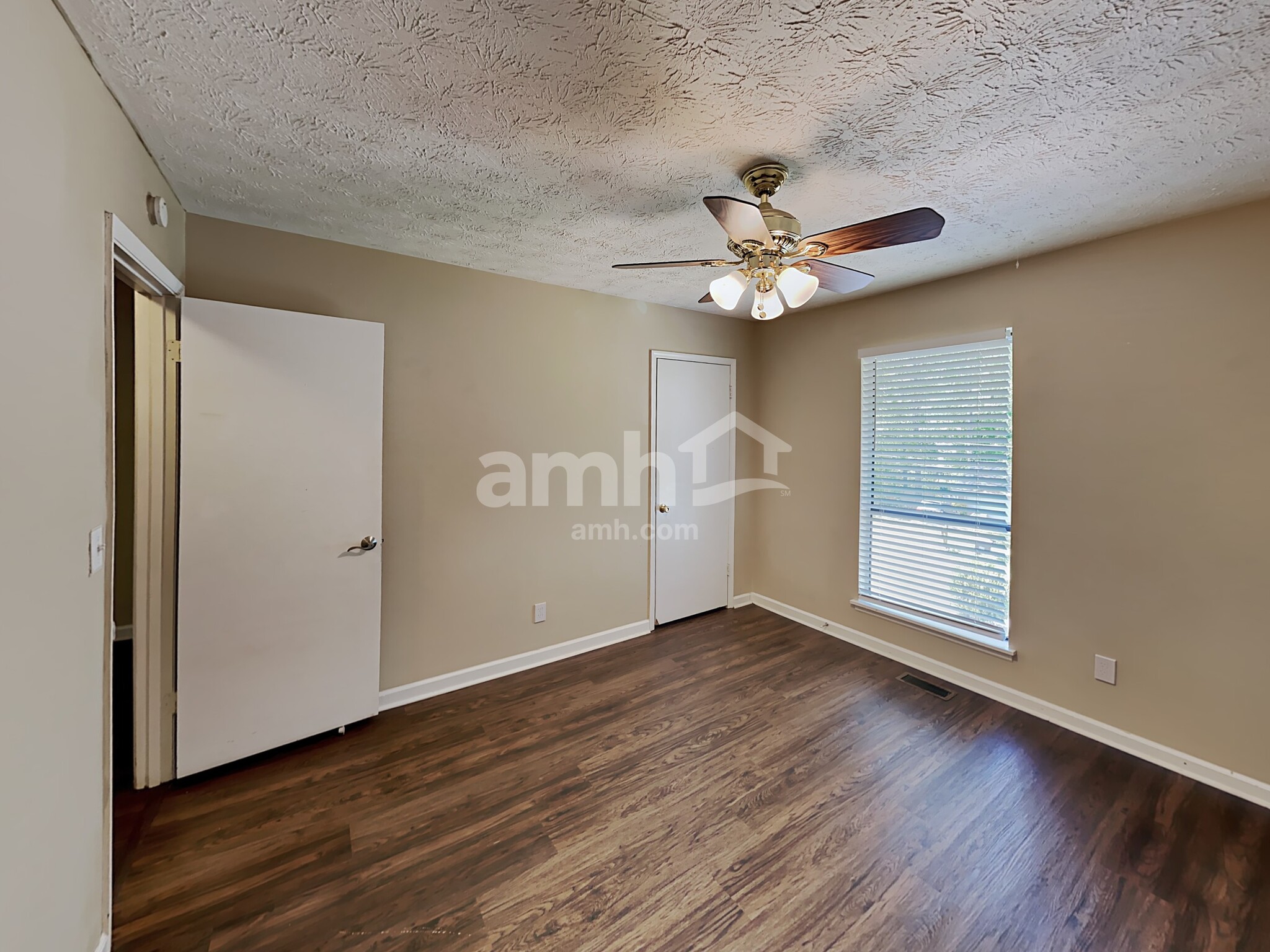 Building Photo - 4758 Jamerson Forest Cir