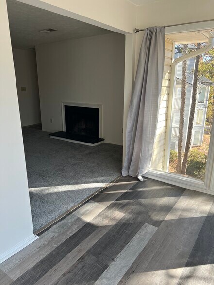 Building Photo - 1648 Raleigh Cir SE