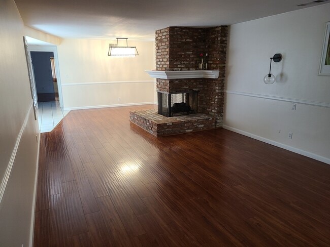 Building Photo - 19827 Arminta St