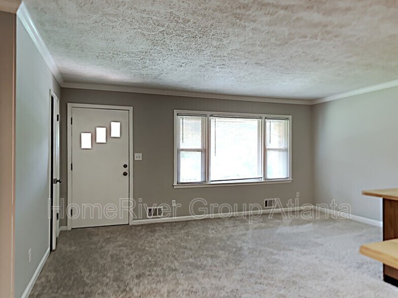 Building Photo - 3820 Tommy Dr