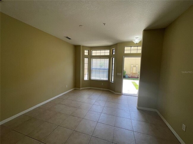 Building Photo - 6007 Scotchwood Glen