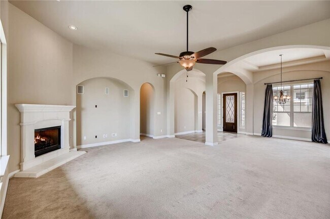 Building Photo - Stunning Single Story in Falconhead West!