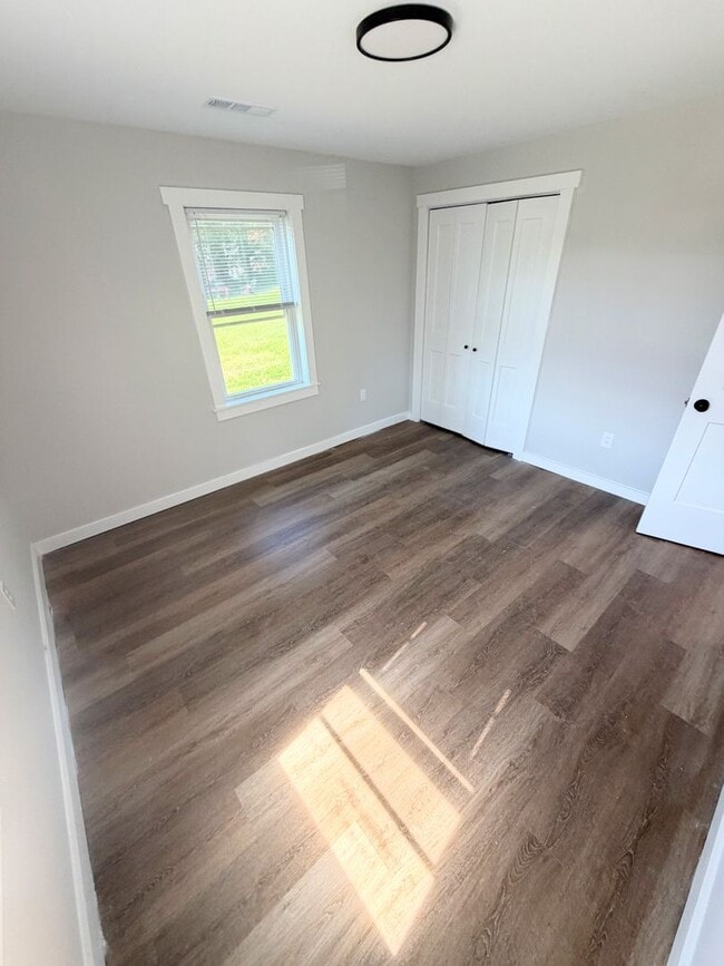 Building Photo - 4801 Boonsboro Rd