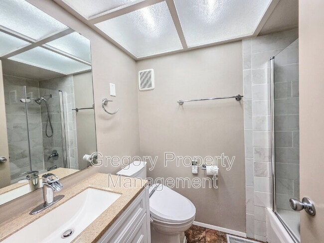 Building Photo - 11757 NE 143rd St