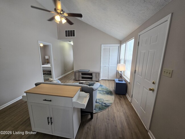 Building Photo - 3728 Locust Ave