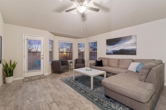 Building Photo - 514 Wincliff Dr