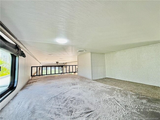 Building Photo - 10725 S Ocean Dr