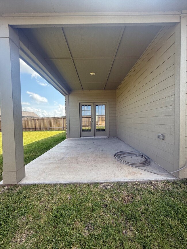 Building Photo - 413 Texas Olive Dr